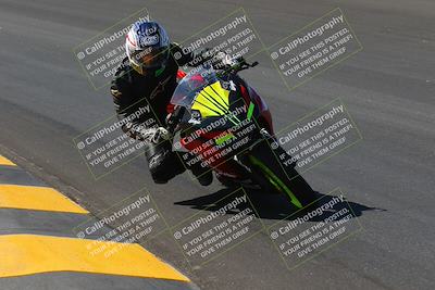 media/Oct-08-2022-SoCal Trackdays (Sat) [[1fc3beec89]]/Bowl (1030am)/